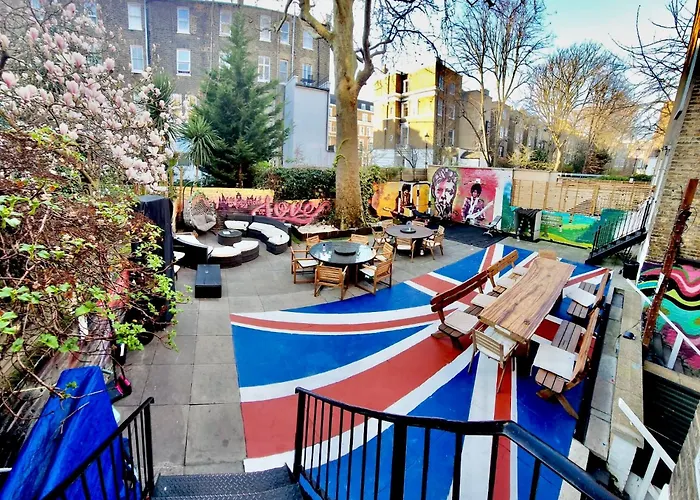 Saint James Backpackers Londen